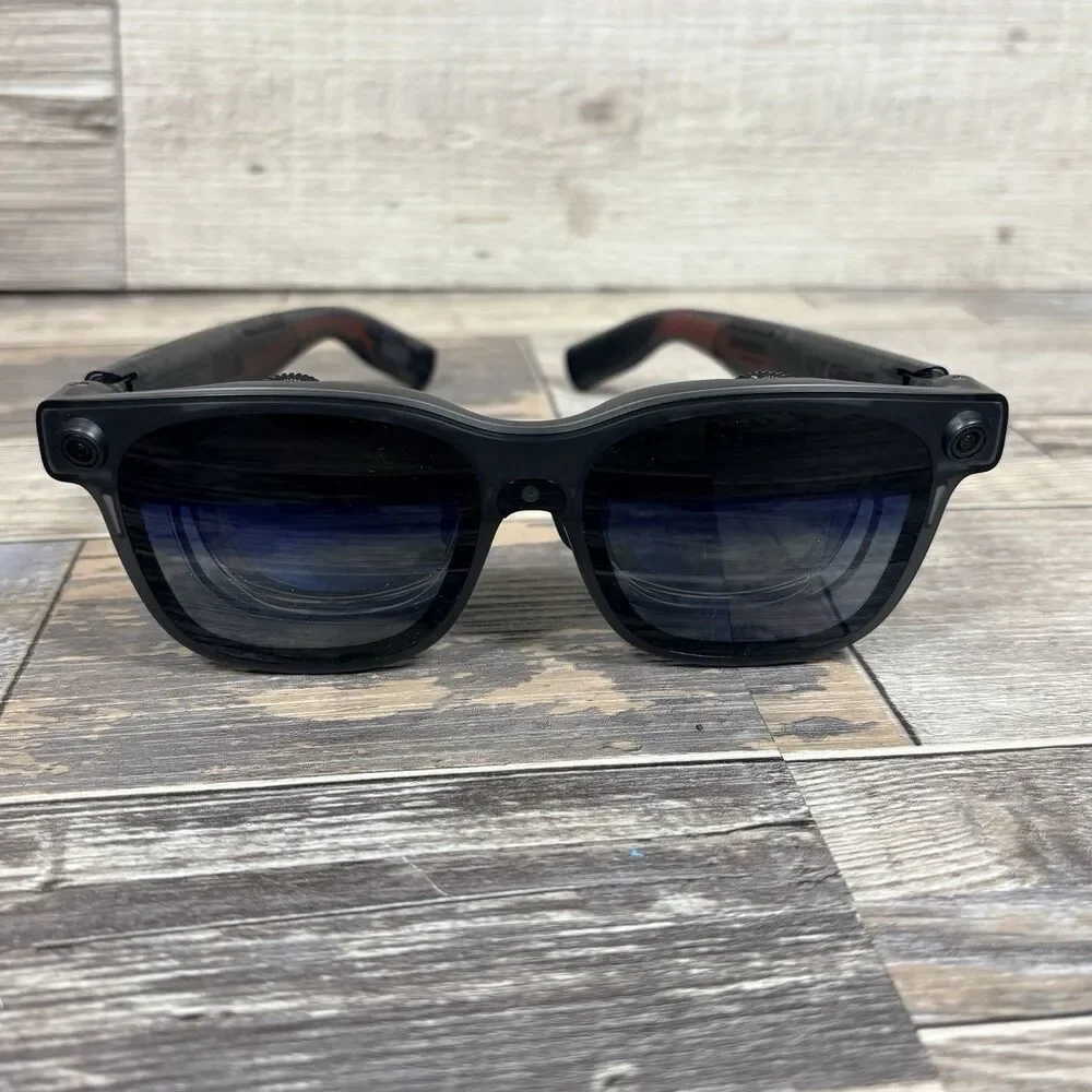 Viture Luma Ultra XR/AR Glasses Open Box